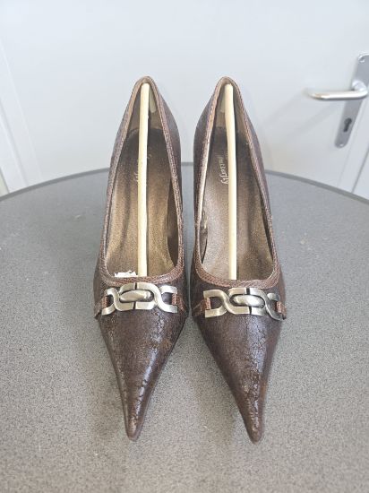 Bild von Damenschuh braun mit Schnalle