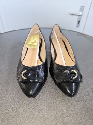 Picture of Damenschuh schwarz glänzend mit Masche Gr. 40