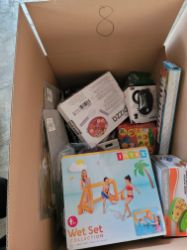 Picture of Karton mit Mixwaren A B C Nr. 8