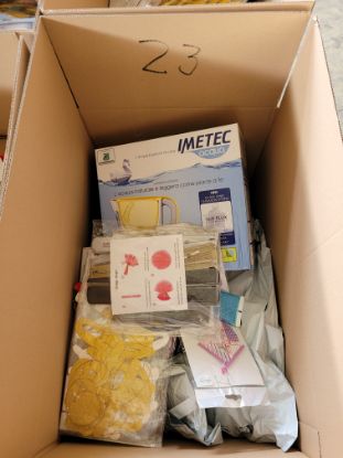 Bild von Karton mit Mixwaren A B C Nr. 23