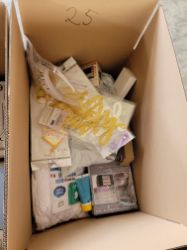 Picture of Karton mit Mixwaren A B C Nr. 25