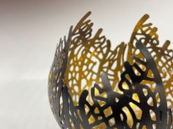 Bild von Elegantes bauchiges Deko-Windlicht aus Aluminium