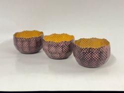 Bild von Set aus drei einzigartigen bauchigen Deko-Schalen