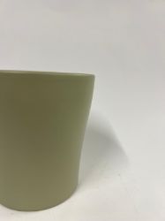 Picture of Eleganter bauchiger Übertopf in Olivgrün