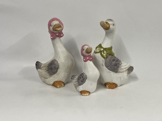 Picture of Set aus drei niedlichen Keramik-Gänsen