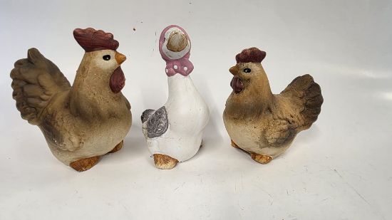 Picture of Dekoratives Figuren-Set "Bauernhofhühner"