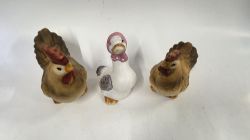 Picture of Dekoratives Figuren-Set "Bauernhofhühner"