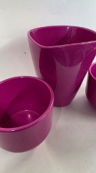 Picture of Set aus drei glänzenden Keramik-Übertöpfen in Fuchsia