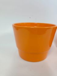 Bild von Glänzender Keramik-Übertopf in kräftigem Orange