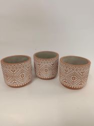 Picture of Handgeätzte Terrakotta-Übertöpfe im Tribal-Design (3er-Set)