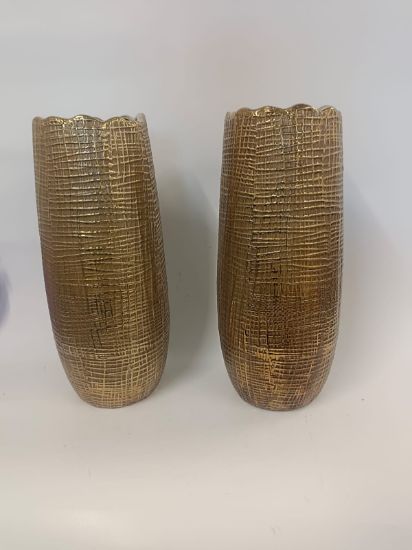 Bild von  Hohe, schlanke goldene Struktur-Vase