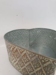 Bild von Metall Pflanzschale